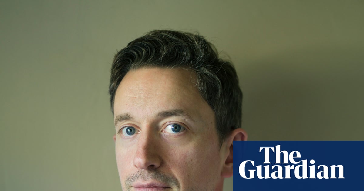 Thirst by John Robins κριτική ηχητικού βιβλίου – το σκοτεινό αστείο ταξίδι ενός πρώην πότη