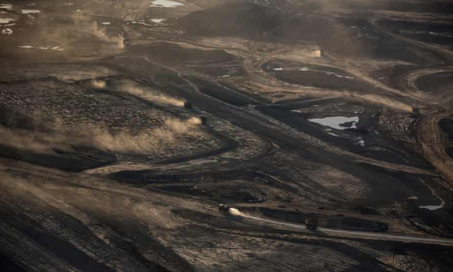 The Suncore Oil Sands field near tin Northern Alberta.