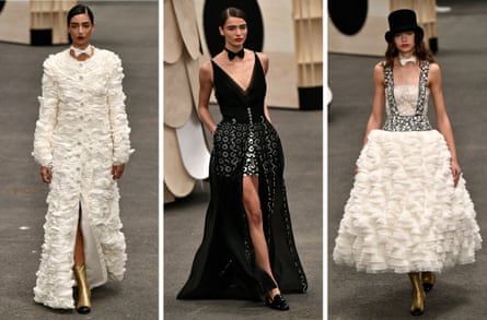 La collection haute couture printemps-été 2023-2024 de Chanel à la fashion week de Paris ce mardi.
