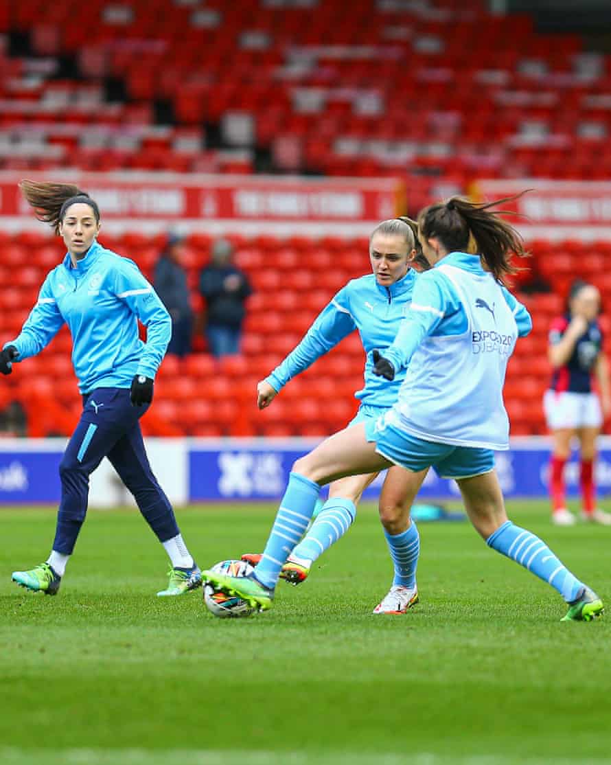 Women’s FA Cup photo essay – road to Wembley, fourth round: Nottingham Forest v Manchester City | Women's FA Cup 4 Manchester City players warm up