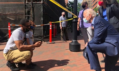 Joe Biden, the presumptive Democratic presidential nominee, visits a site of the protest over the death of George Floyd, in Wilmington, Delaware, at the weekend.