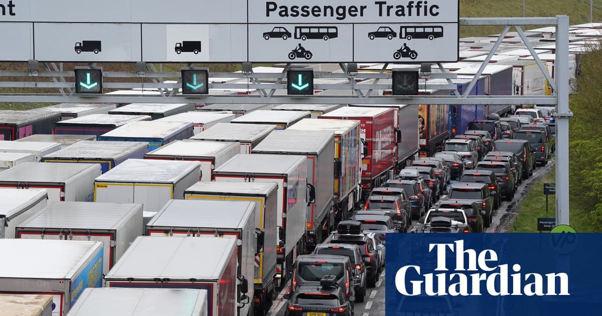 Eurotunnel train breakdown causes further travel chaos