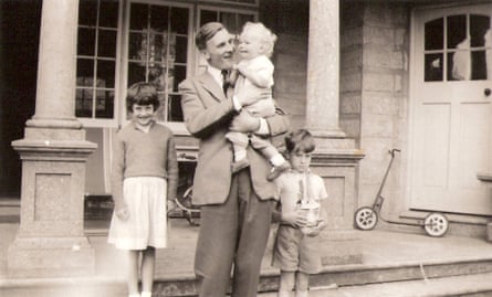 Inhibition … Michael Gale with his children on the Isle of Wight, c.1959.