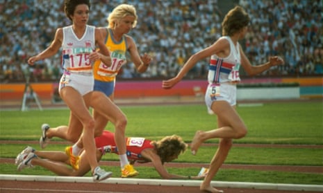 Mary Decker falls to the ground after colliding with Zola Budd (front) at the 1984 LA Olympics. 