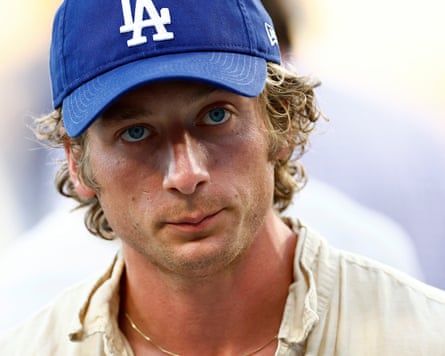 Jeremy Allen White.