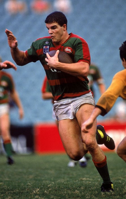 Roberts in action for the Rabbitohs during a NSWRL match against the Balmain Tigers in 1989.