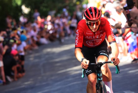 Kévin Vauquelin attacks during stage two of the 2024 Tour de France
