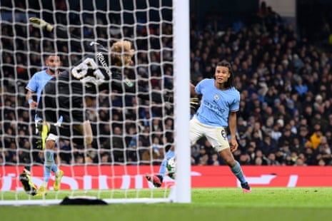 Nathan Ake puts City back in front after Kevin De Bruyne's perfect cross.