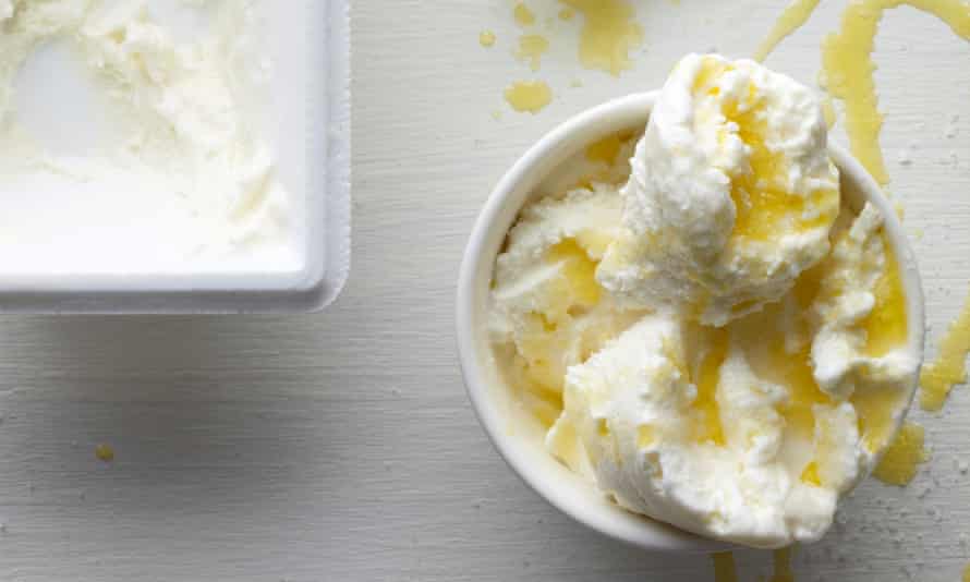Ice-cream with olive oil