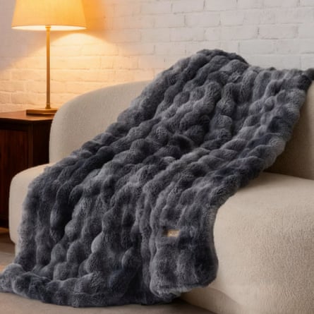 The 27 best anti-prime day deals for amazon skeptics in the us – from best buy, rei and more | life and style Bedsure gentlesoft fluffy fuzzy throw blanket