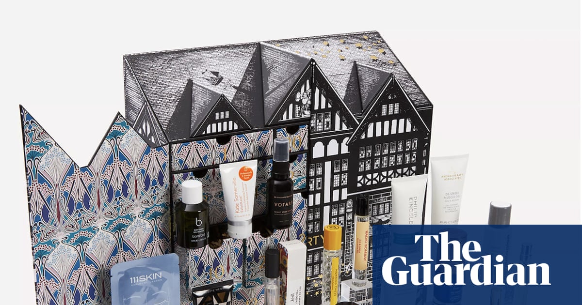 Superfluous consumerism': adult Advent calendar trend alarms green groups