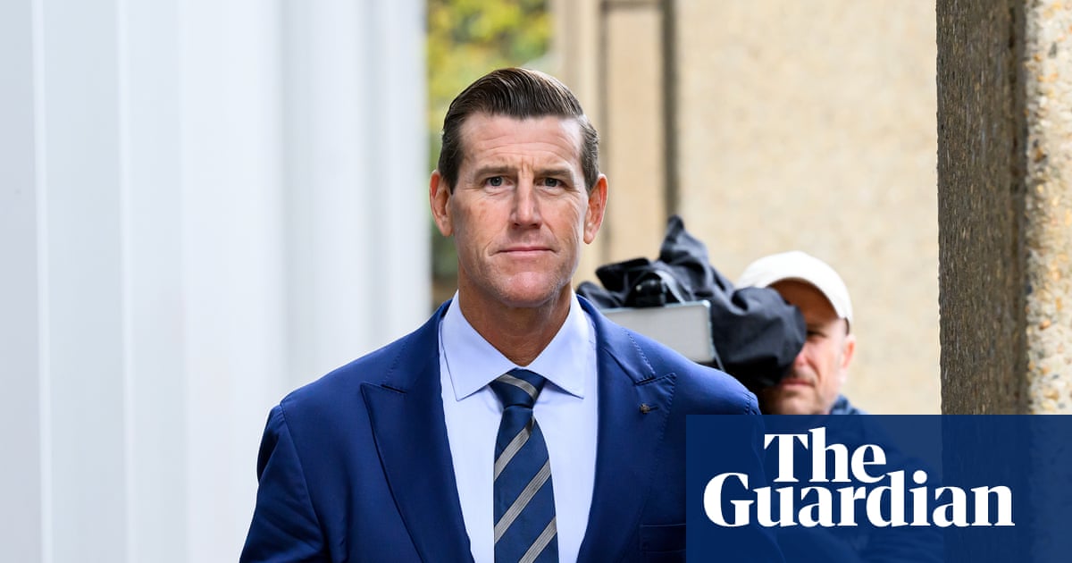 Australian War Memorial amends Ben Roberts-Smith display after former soldier charged with war crimes