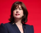 La politica britannica al centro di una polemica sessista: Lucy Powell critica le speculazioni sulla sua candidatura alla vicepresidenza del partito laburista