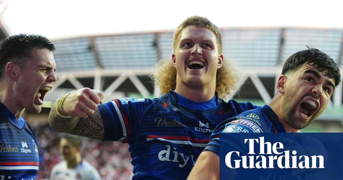 Wakefield stun treble-hunting Wigan to reach first Super League Grand Final