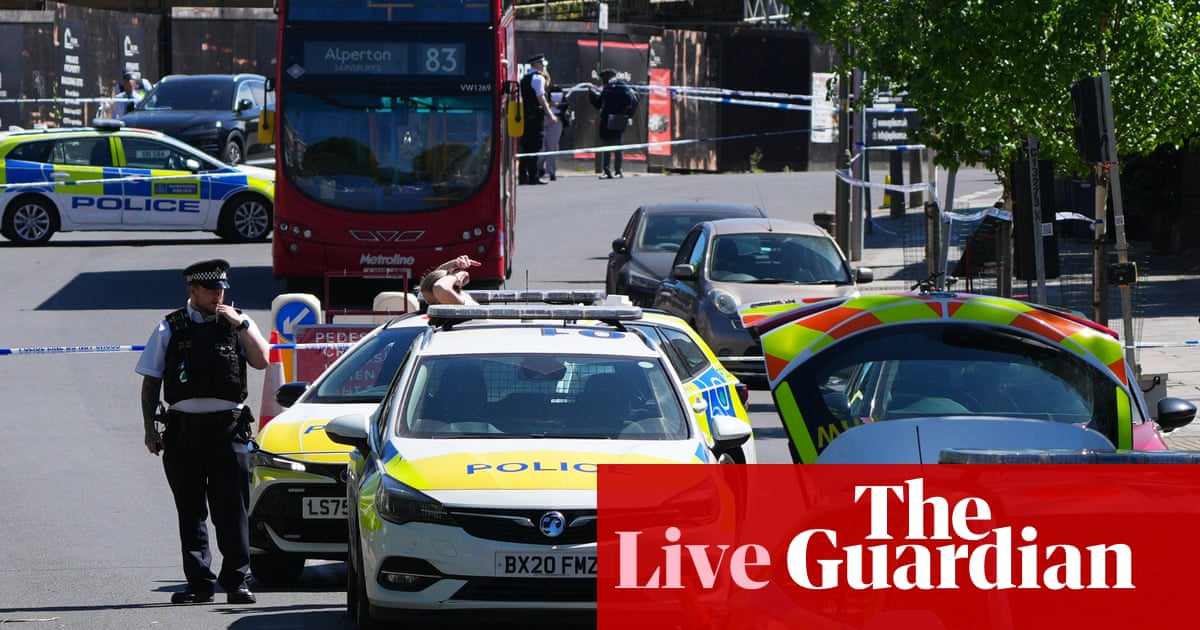 Two Jewish men stabbed in north London as Starmer condemns ‘appalling antisemitic attack’ – latest updates