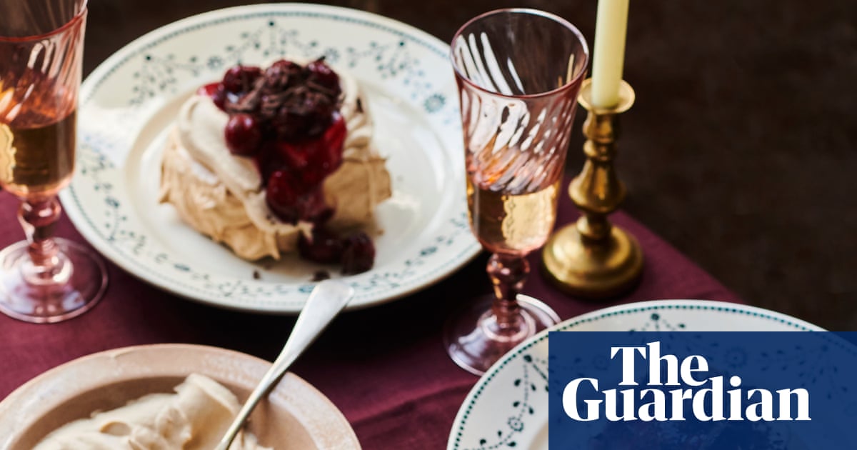 A fresh take on wine pairings for Christmas dessert