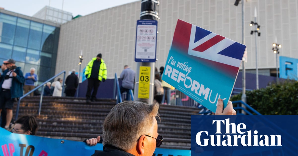 Reform voters could be lured to Labour with extra focus on NHS and cost of living poll