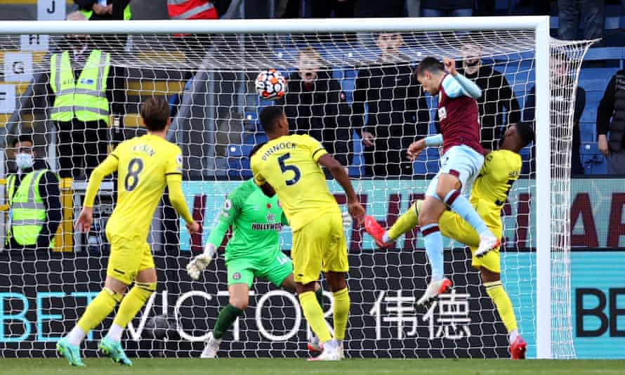 Matthew Lowton gets up to score Burnley’s second goal.