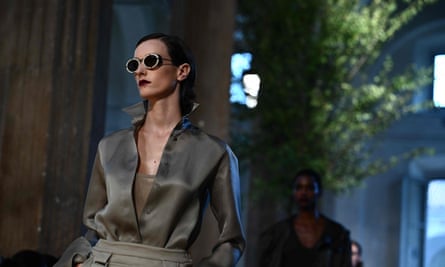A model channels the spirit of Lee Miller on the Max Mara runway during Milan fashion week womenswear spring/summer 2024
