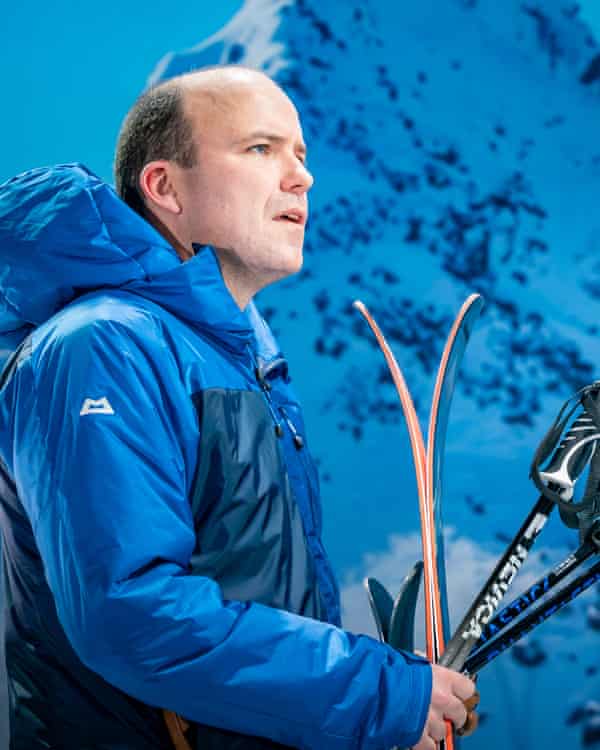 Rory Kinnear in Force Majeure.