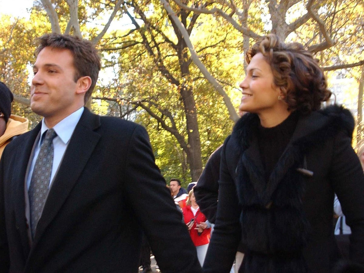 Bennifer Is Back But Don T Rush To Contact Your Ex Say Experts Relationships The Guardian Bennifer Is Back But Don T Rush To Contact Your Ex Say Experts Relationships The Guardian