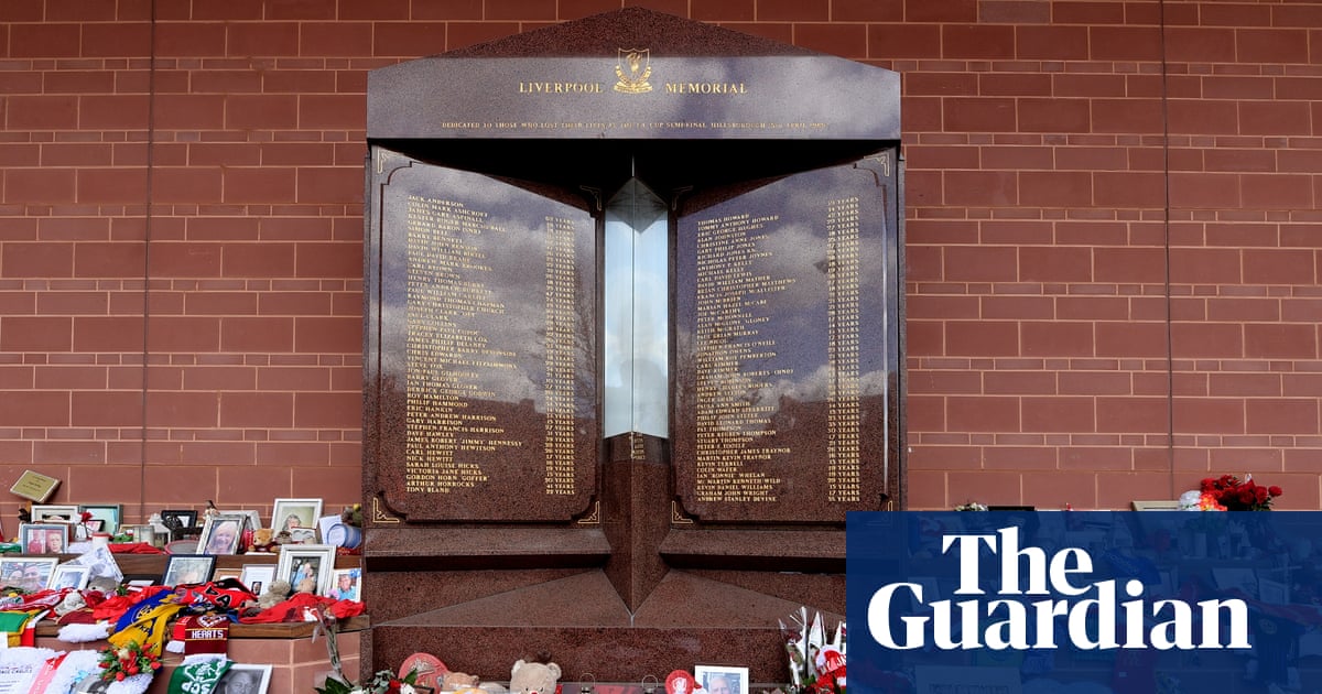 12 police officers would have faced gross misconduct cases over Hillsborough, says watchdog