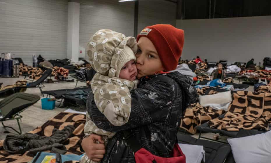 Ukrainian children: Displaced by war