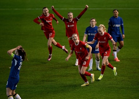 Gemma Bonner (centre) celebrates after scoring the decisive goal in Liverpool’s 4-3 win against Chelsea.