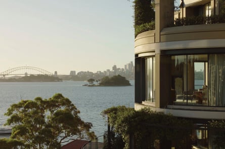 A luxury apartment in Point Piper with a clear view of Sydney and the Harbour Bridge