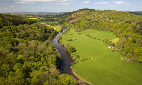 View over Wye Valley from Symonds Yat Rock