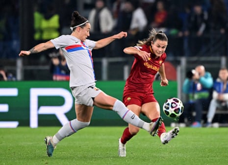Lucy Bronze in action with Emilie Haavi.
