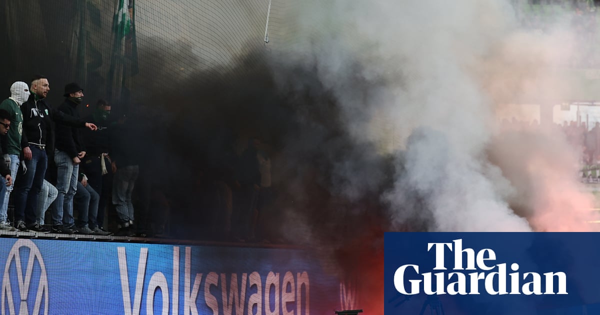 European football: stricken Wolfsburg change coaches, Lens revive title hopes