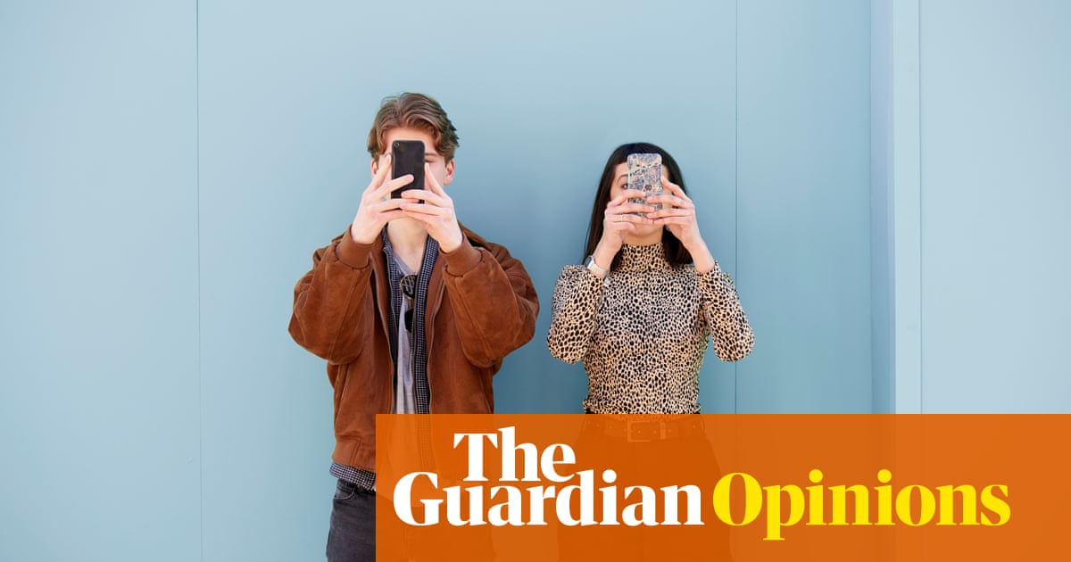 From ‘couple goals’ to ‘beige flags’, here’s why you shouldn’t take relationship advice from TikTok | Lisa Portolan