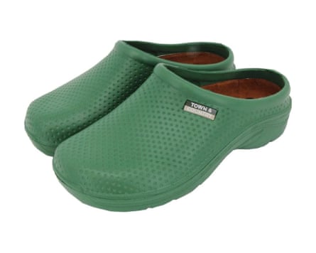 Town & Country Clogs