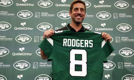 I'm not a savior': Aaron Rodgers makes first appearance as Jets