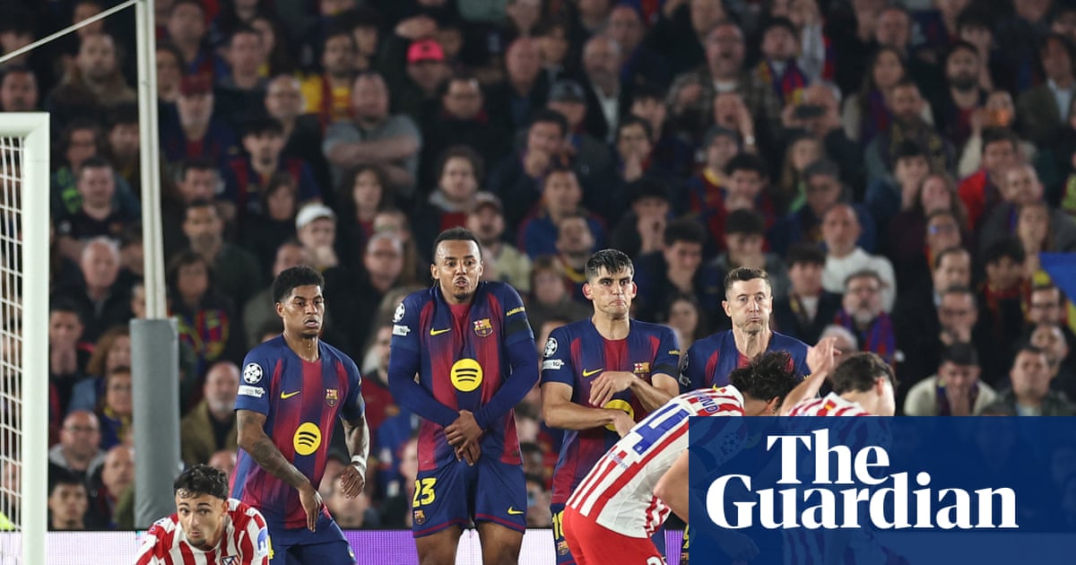 Barcelona on the brink after red card and Alvarez stunner sparks Atlético victory