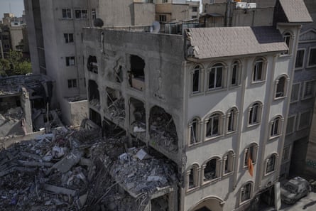 Rafi’ Nia synagogue