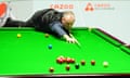 Mark Williams in action against Si Jiahui at the Crucible