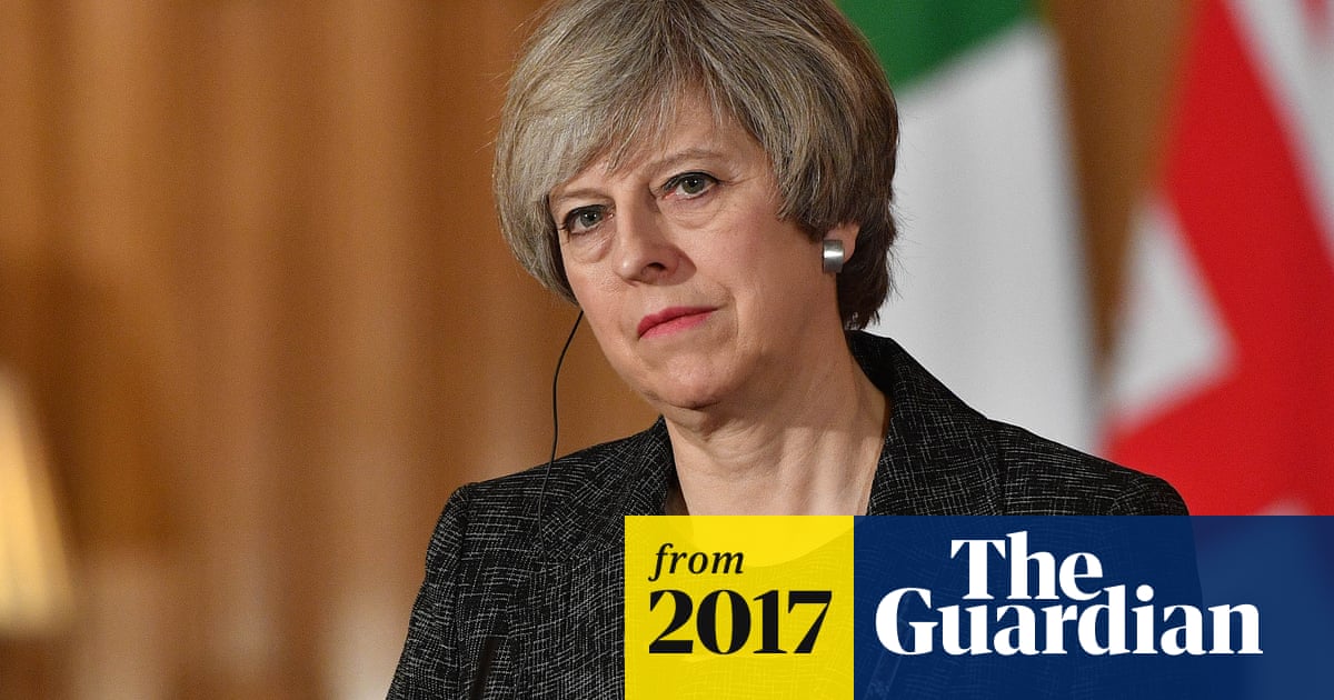 Theresa May faces public backlash over hard Brexit, poll finds