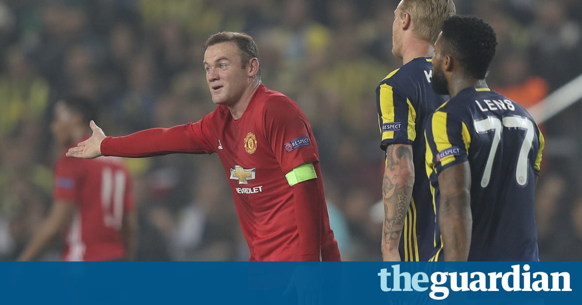 Wayne Rooney commits to seeing out Manchester United contract to 2019