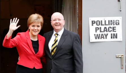Nicola Sturgeon with Peter Murrell in 2016