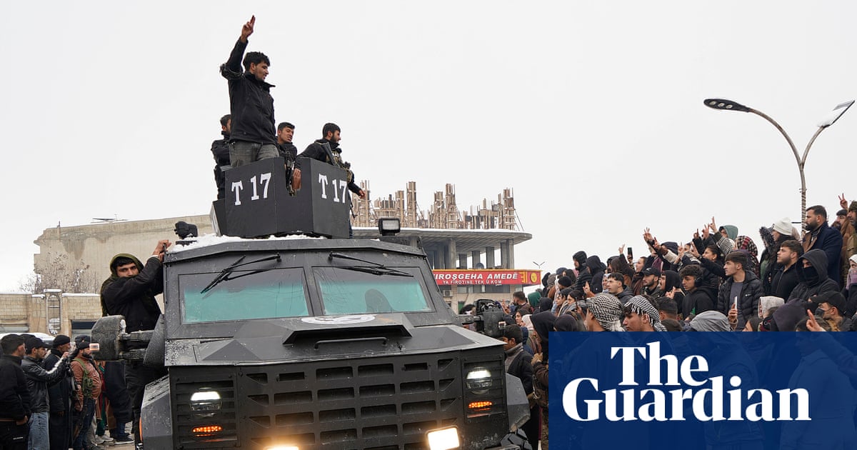 Syrian and Kurdish forces agree to extend ceasefire as threat of war looms