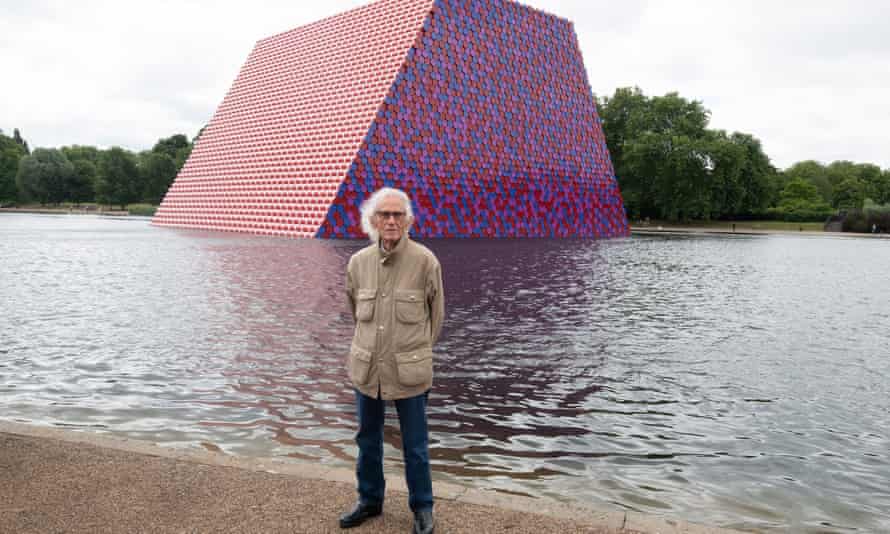 Christo with his sculpture.