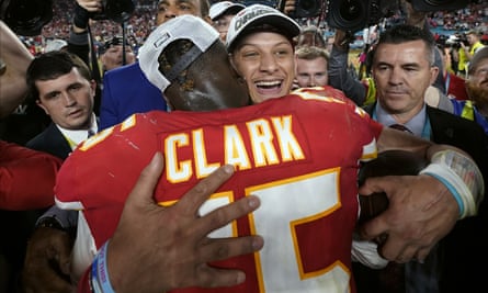 2020 Super Bowl: Mahomes catches fire late, leads Chiefs to 31-20