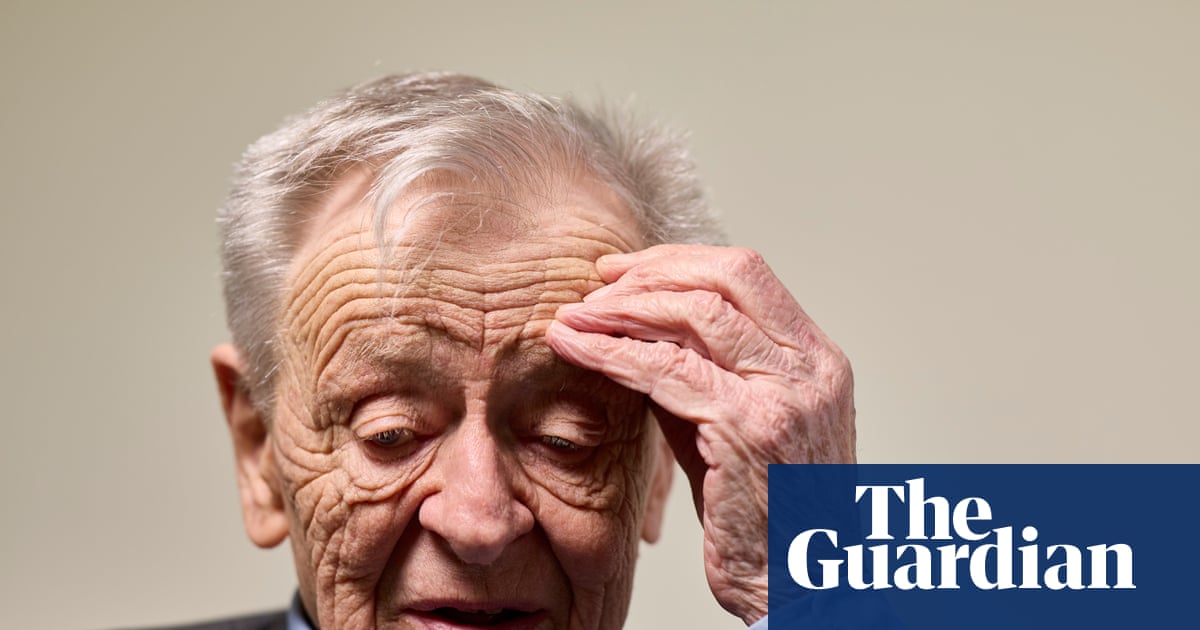 ‘Pulling up the drawbridge’: Alf Dubs criticises Shabana Mahmood’s plans for child refugees