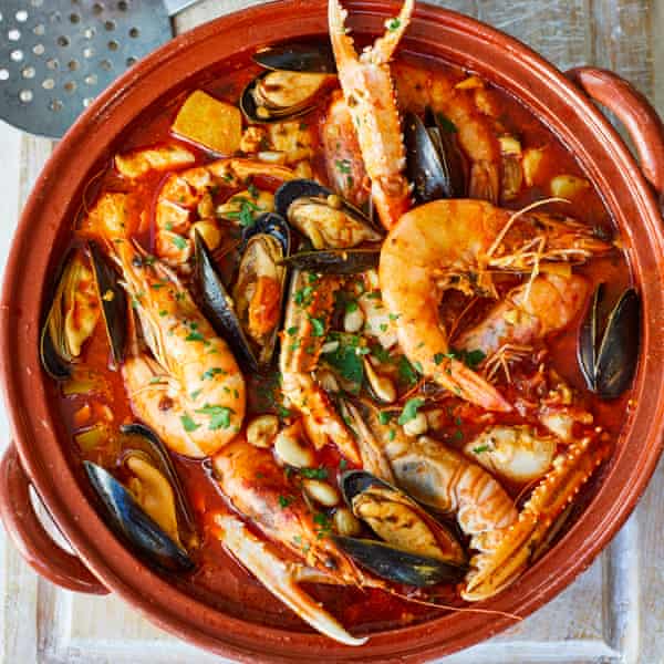 Caldereta de pescado y marisco, a fishy treat from Michelin-starred chef Nieves Barragán Mohacho.