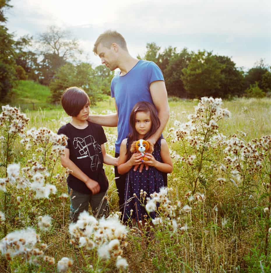 Single Parent Father Neil Young with Kiwa and Ngaire