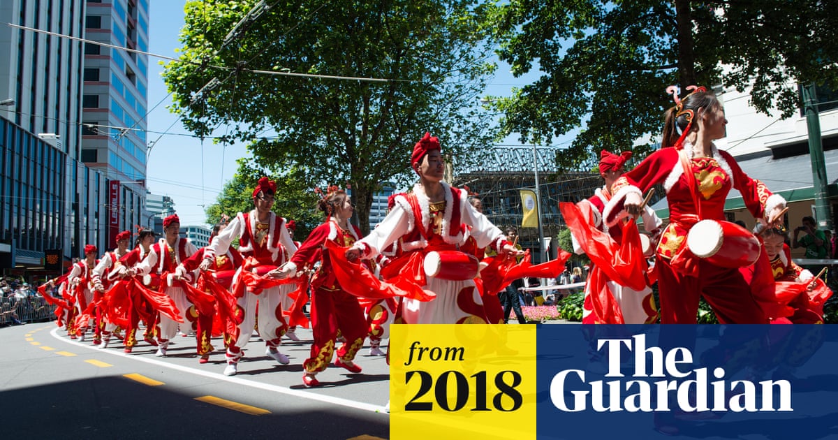 Maori Santa Invited To Wellington Parade After Racist Boos In Hometown New Zealand The Guardian Sparks Hometowne Christmas Parade 2021