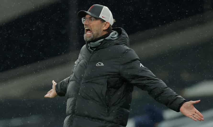Jürgen Klopp, here making himself heard at Spurs, has stuck to his preferred way of playing.