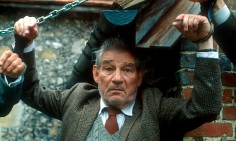 Trevor Peacock as Jim Trott in The Vicar of Dibley. Jim’s particular dimness was manifest in an acute inability to say what he meant, prefacing a ‘Yes’ with a string of stuttering ‘No’s’.